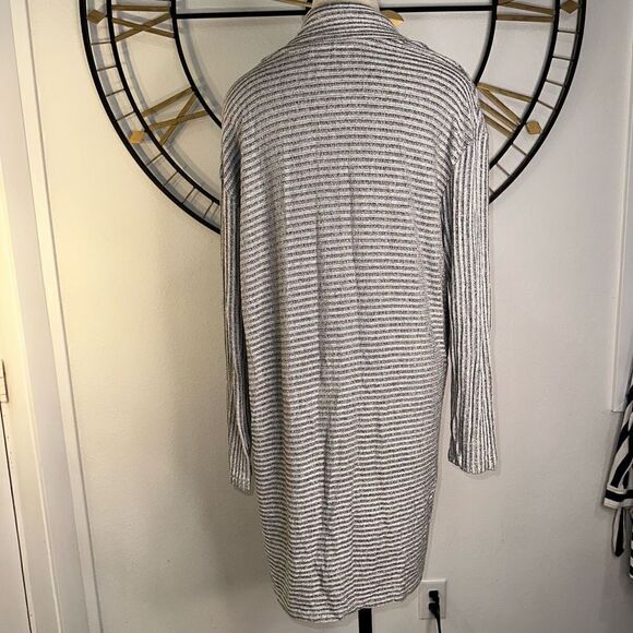 Banana Republic Gray Ribbed Knit Longsleeve Open Front Sweater Cardigan Womens M - Picture 2 of 12